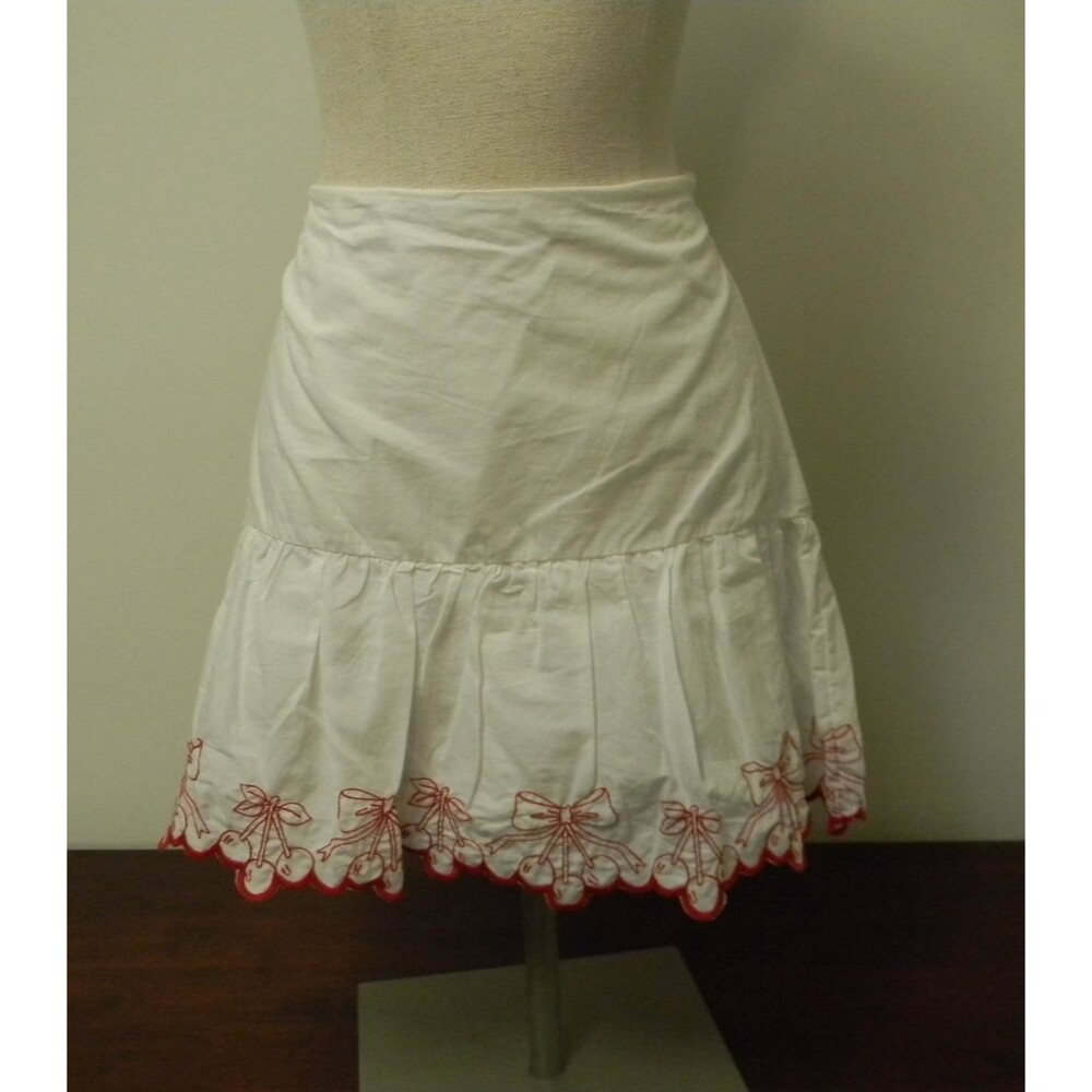 Francesca's Chrerry Embroidery White Mini Skirt Sz Small Patriotic NWT